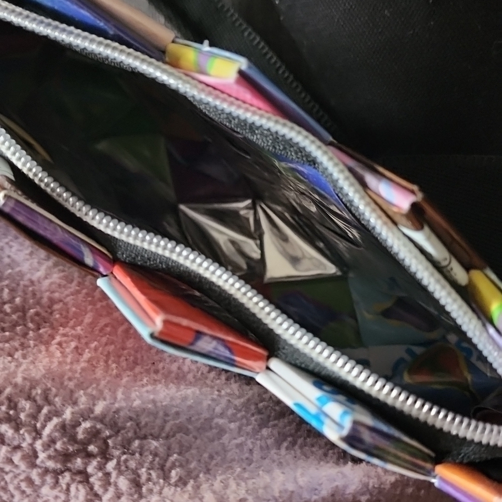 NWOT Homemade in Mexico by a kid. Kisses clutch - Picture 2 of 6